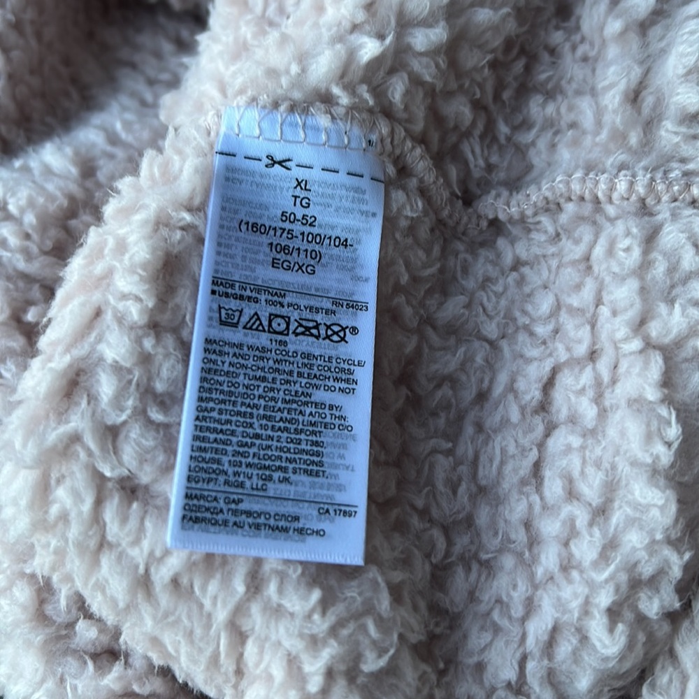 🧸 New Gap Super Soft Teddy Sherpa Sweatshirt 🧸 - Picture 10 of 10